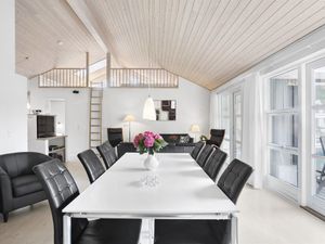 23583111-Ferienhaus-8-Væggerløse-300x225-1