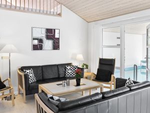 23583111-Ferienhaus-8-Væggerløse-300x225-2