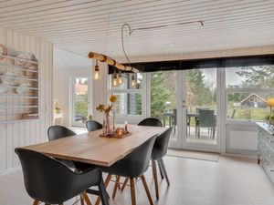 23586128-Ferienhaus-8-Væggerløse-300x225-4