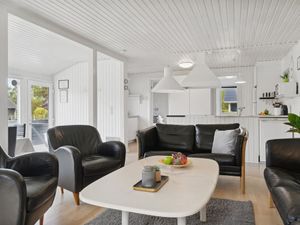 23583605-Ferienhaus-8-Væggerløse-300x225-3