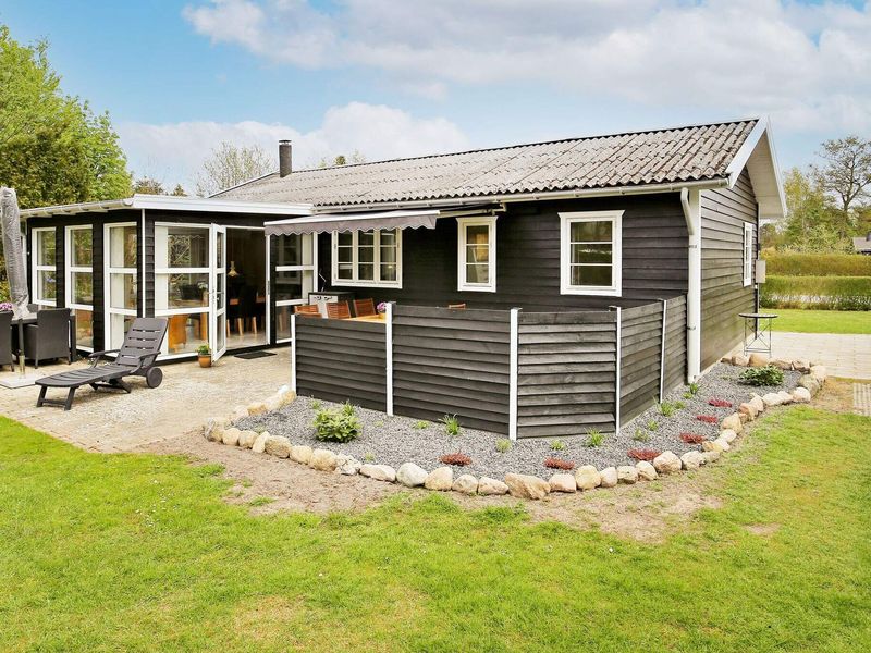 23283546-Ferienhaus-6-Væggerløse-800x600-1