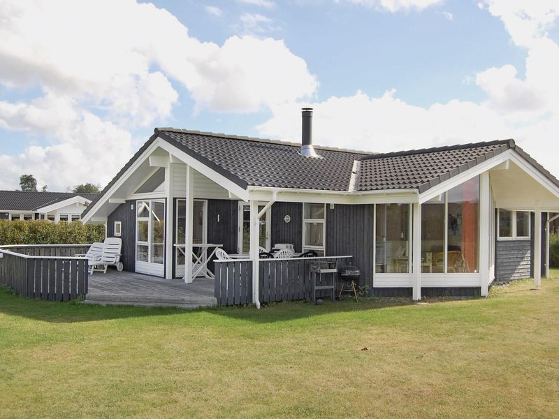 23726038-Ferienhaus-8-Væggerløse-800x600-0