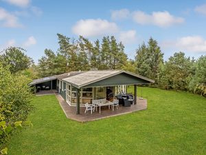 23728945-Ferienhaus-6-Væggerløse-300x225-0