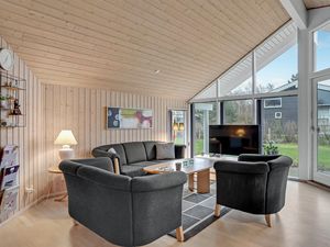 23729012-Ferienhaus-12-Væggerløse-300x225-1