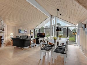 23729012-Ferienhaus-12-Væggerløse-300x225-2