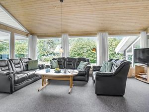 23729384-Ferienhaus-12-Væggerløse-300x225-3