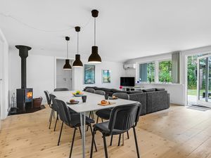 23734956-Ferienhaus-10-Væggerløse-300x225-4