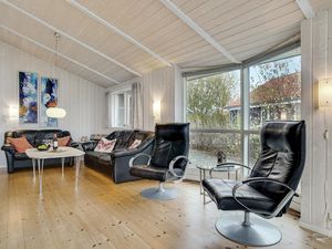 23734981-Ferienhaus-6-Væggerløse-300x225-3