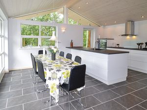 23719099-Ferienhaus-8-Væggerløse-300x225-2