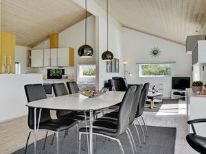 23738639-Ferienhaus-6-Væggerløse-300x225-4