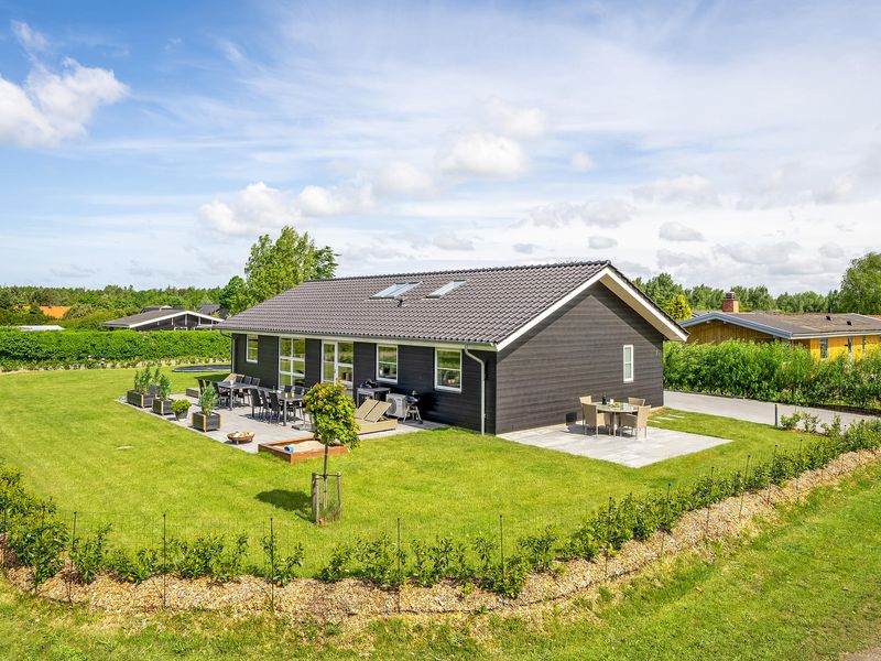 23743114-Ferienhaus-8-Væggerløse-800x600-0