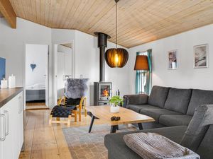 23747794-Ferienhaus-8-Væggerløse-300x225-2