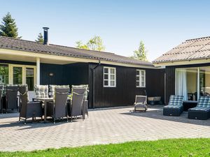 23734955-Ferienhaus-10-Væggerløse-300x225-3