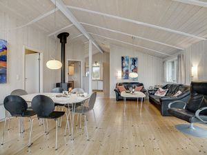 23734981-Ferienhaus-6-Væggerløse-300x225-5