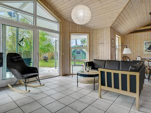 23719071-Ferienhaus-8-Væggerløse-300x225-3