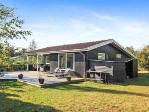 23863652-Ferienhaus-4-Væggerløse-300x225-0