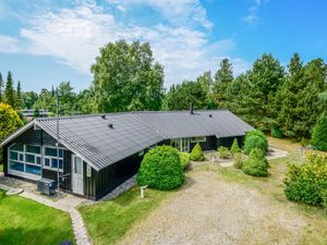 23862432-Ferienhaus-10-Væggerløse-300x225-0