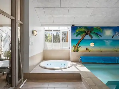 pool