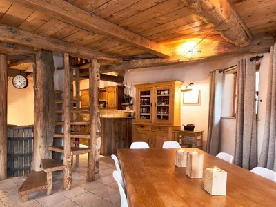 DiningRoom