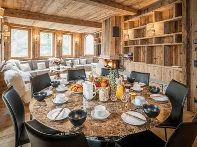 DiningRoom