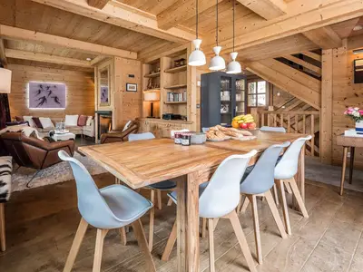 DiningRoom