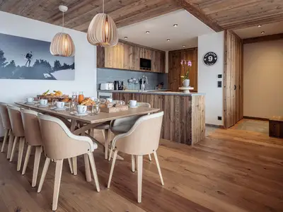 DiningRoom