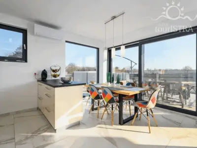 Ferienhaus für 8 Personen (180 m²) in Valica 8/10