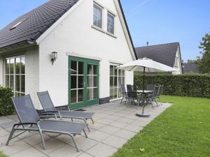 21533155-Ferienhaus-6-Valkenburg-300x225-1