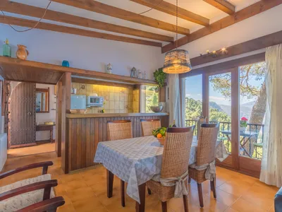DiningRoom