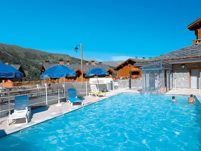 PoolOfHouse