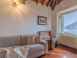 23640471-Ferienhaus-8-Varenna-300x225-5