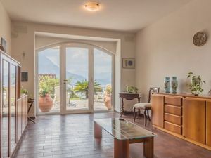 23679476-Ferienhaus-4-Varenna-300x225-5