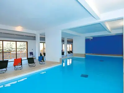 PoolOfHouse
