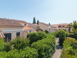 23839967-Ferienhaus-5-Vaux Sur Mer-300x225-2