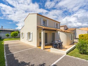 23843967-Ferienhaus-6-Vaux Sur Mer-300x225-5