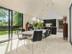 24050982-Ferienhaus-10-Vejby-300x225-3