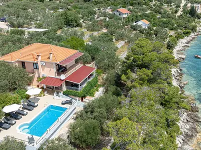 Ferienhaus für 8 Personen (300 m²) in Vela Luka 2/10