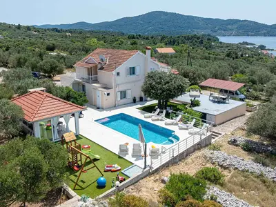 Ferienhaus für 10 Personen (150 m²) in Vela Luka 1/10