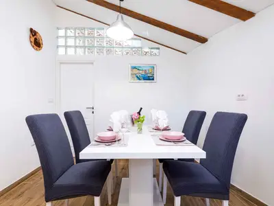 Ferienhaus für 4 Personen (75 m²) in Veli Lošinj 5/10