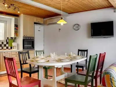 Ferienhaus für 6 Personen in Veli Rat 8/10