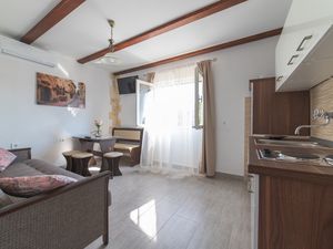 23966350-Ferienhaus-5-Veliki Bročanac-300x225-1