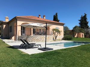 23178401-Ferienhaus-6-Vence-300x225-1