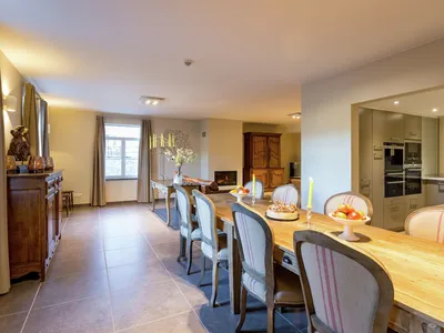 DiningRoom