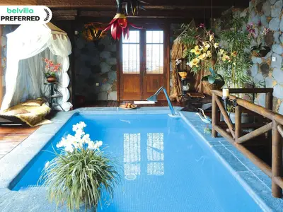 PoolOfHouse