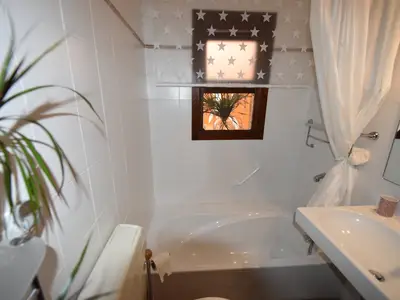 BathRoom BathRoom