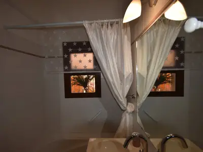 BathRoom BathRoom