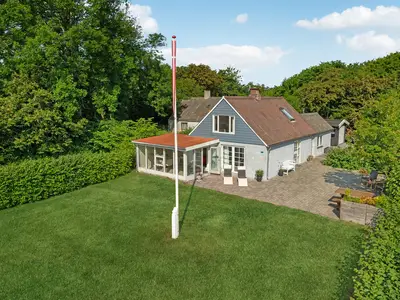 house house