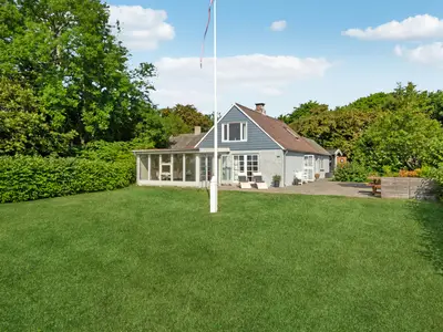 house house
