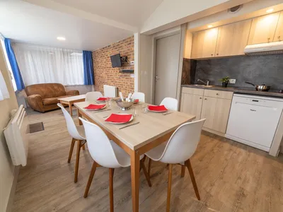 DiningRoom