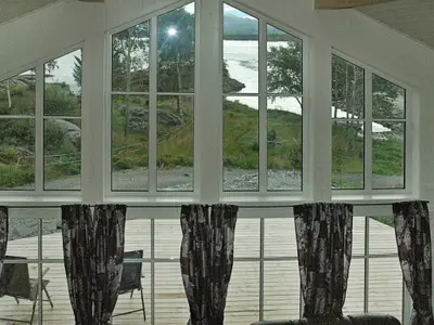 Indoor Indoor